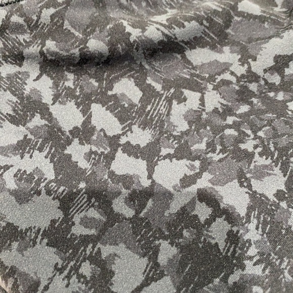 Lululemon Flow Y Bra - Picture 4 of 4